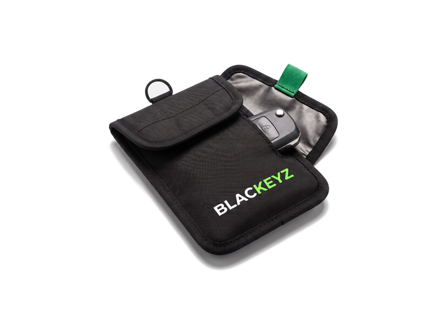 Blackeyz Signal Pouch Faraday pouch with a key fob